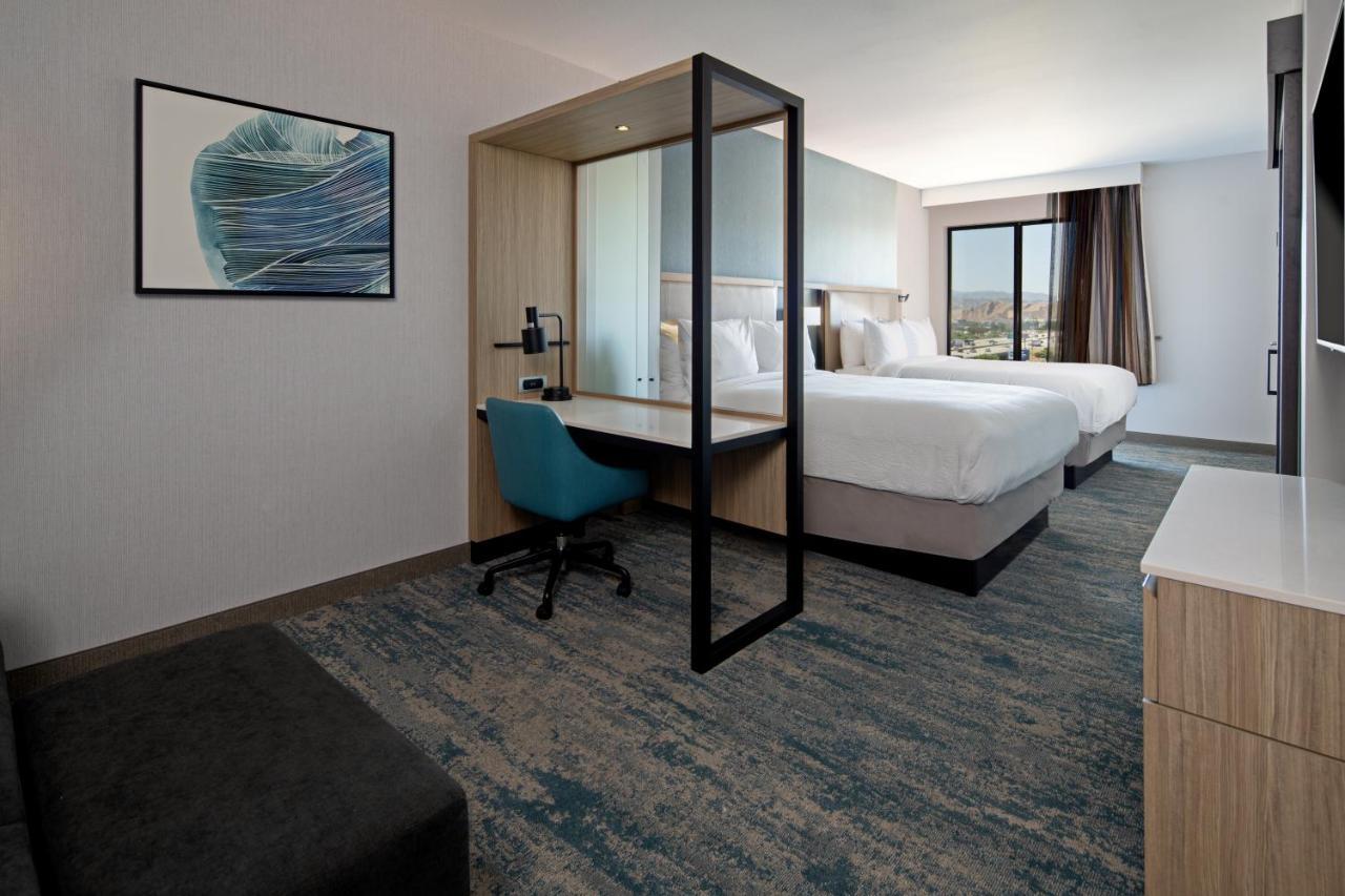 Springhill Suites By Marriott Valencia Bagian luar foto