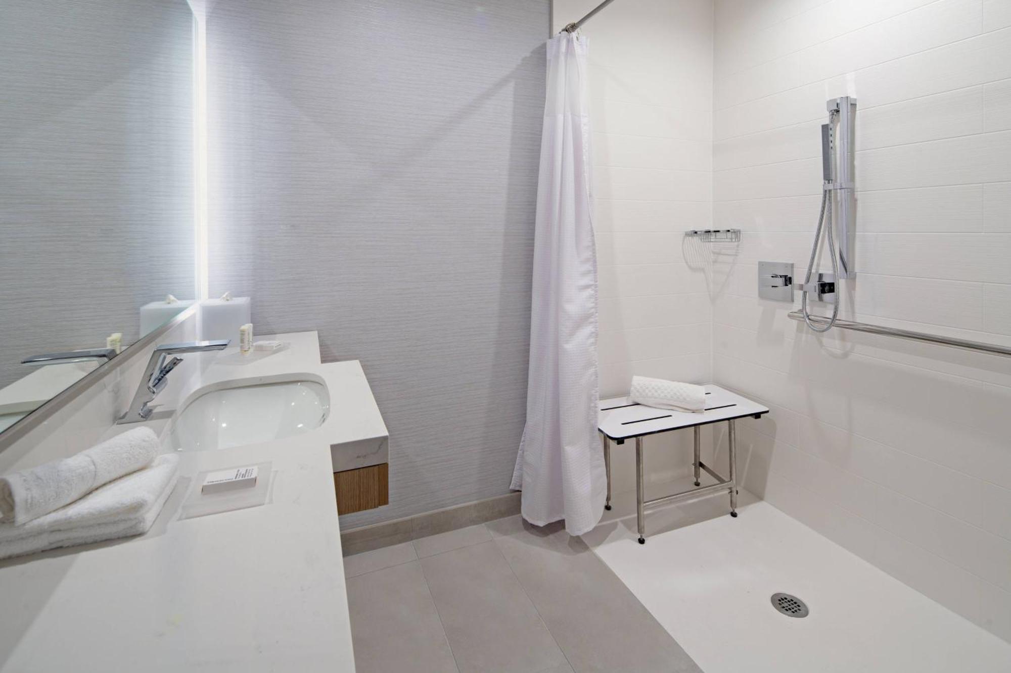 Springhill Suites By Marriott Valencia Bagian luar foto